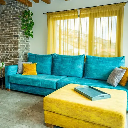 Studio54 וליקו טורנובו